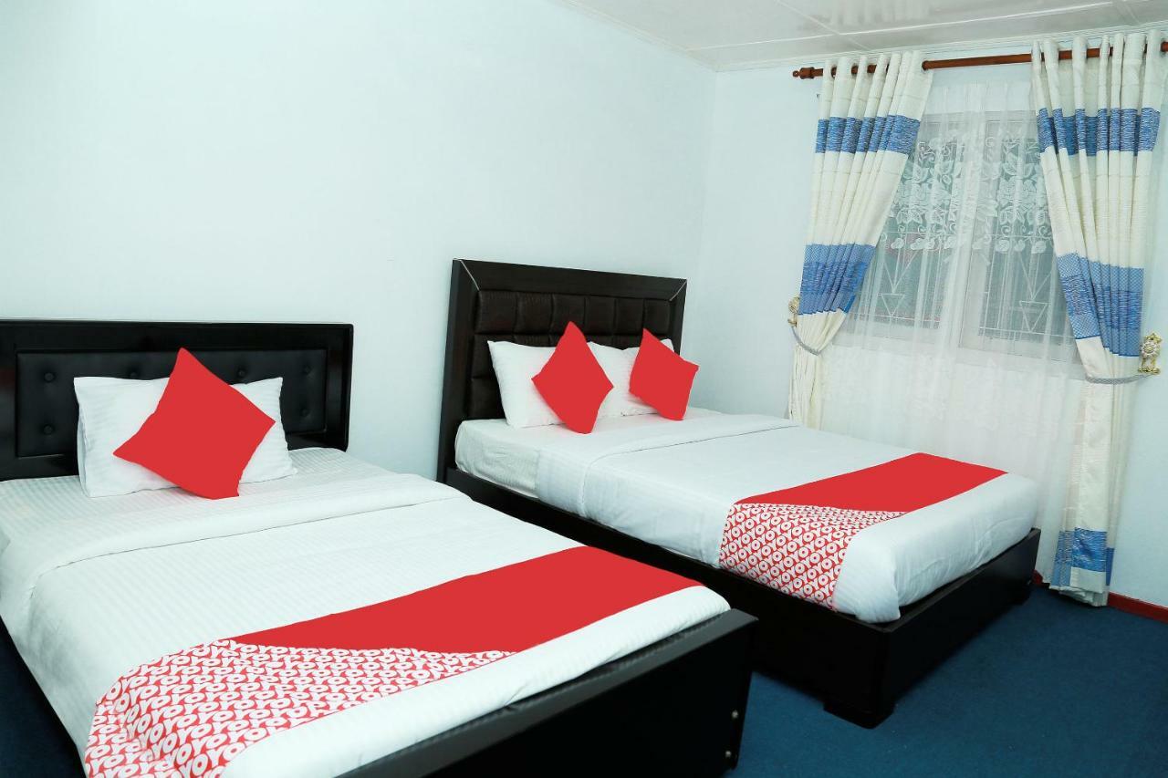 Oyo 238 Selva'S Guest House Nuwara Eliya Exterior photo