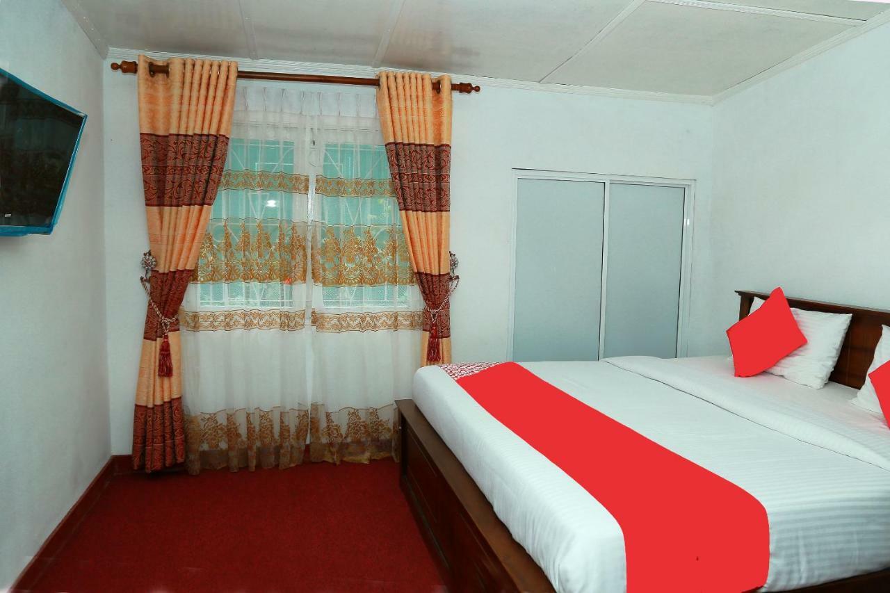 Oyo 238 Selva'S Guest House Nuwara Eliya Exterior photo