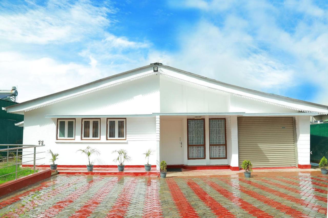 Oyo 238 Selva'S Guest House Nuwara Eliya Exterior photo
