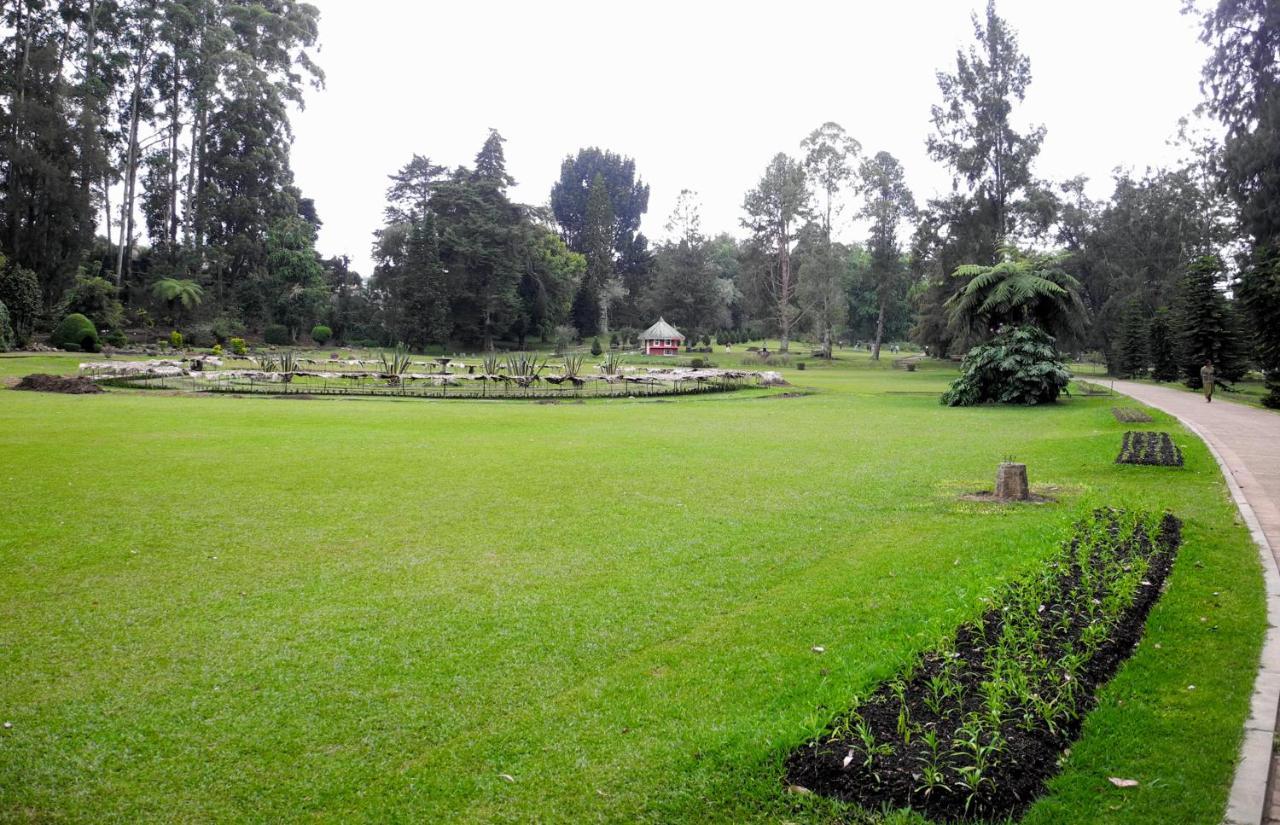 Oyo 238 Selva'S Guest House Nuwara Eliya Exterior photo